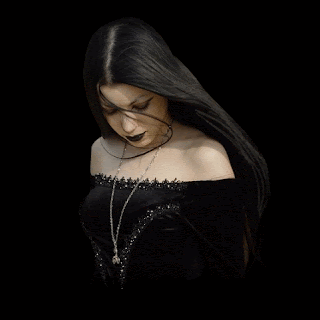 Gif animé gothique femme en noir